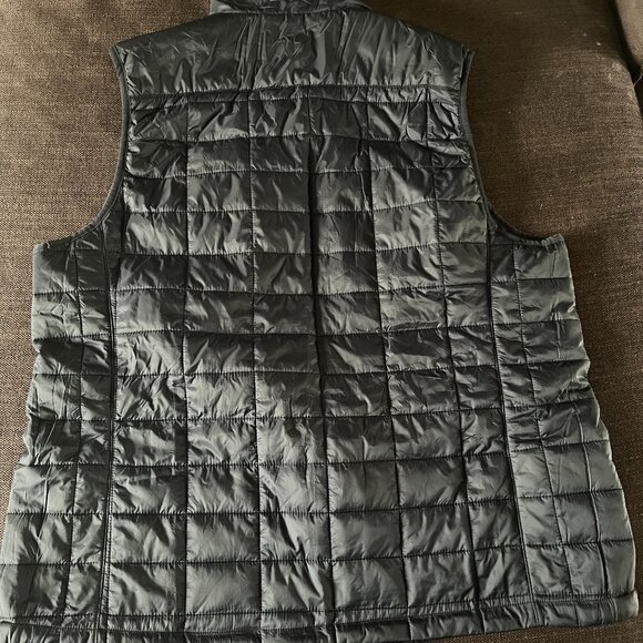 Bench Men's Packable Vest - Picture 2 of 2